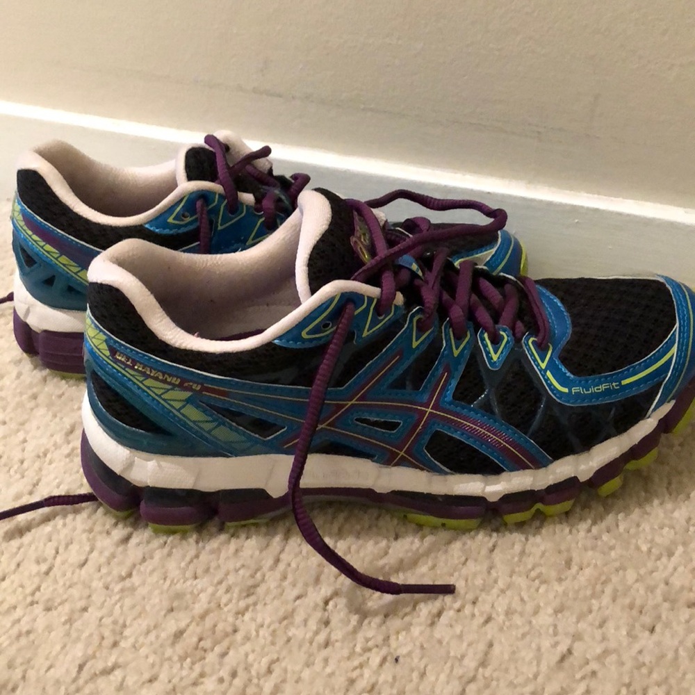 ASICS gel kayano size 6